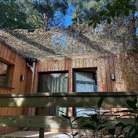 Sous Les Pins Lodge